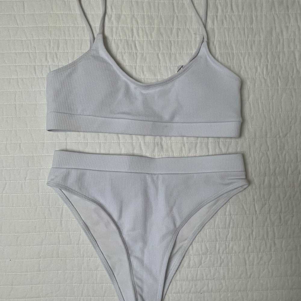 SHEIN White ribbed bikini